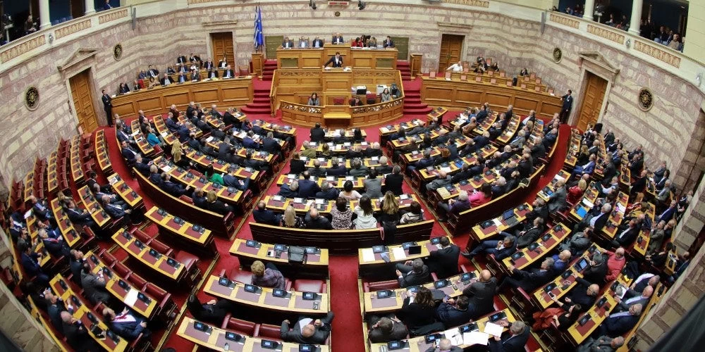 Στην ολομέλεια της Βουλής το πρωτόκολλο ένταξης της πΓΔΜ στο ΝΑΤΟ -Δείτε ζωντανά